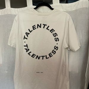 Unisex TALENTLESS tee size L. Like new!